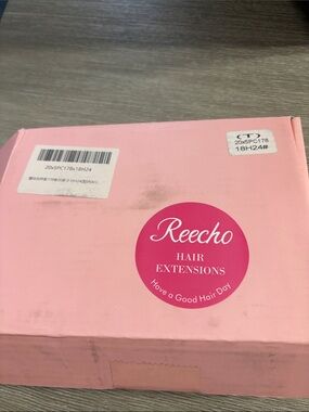 Reecho Pink Hair Extensions Box - Bright Pink Packaging